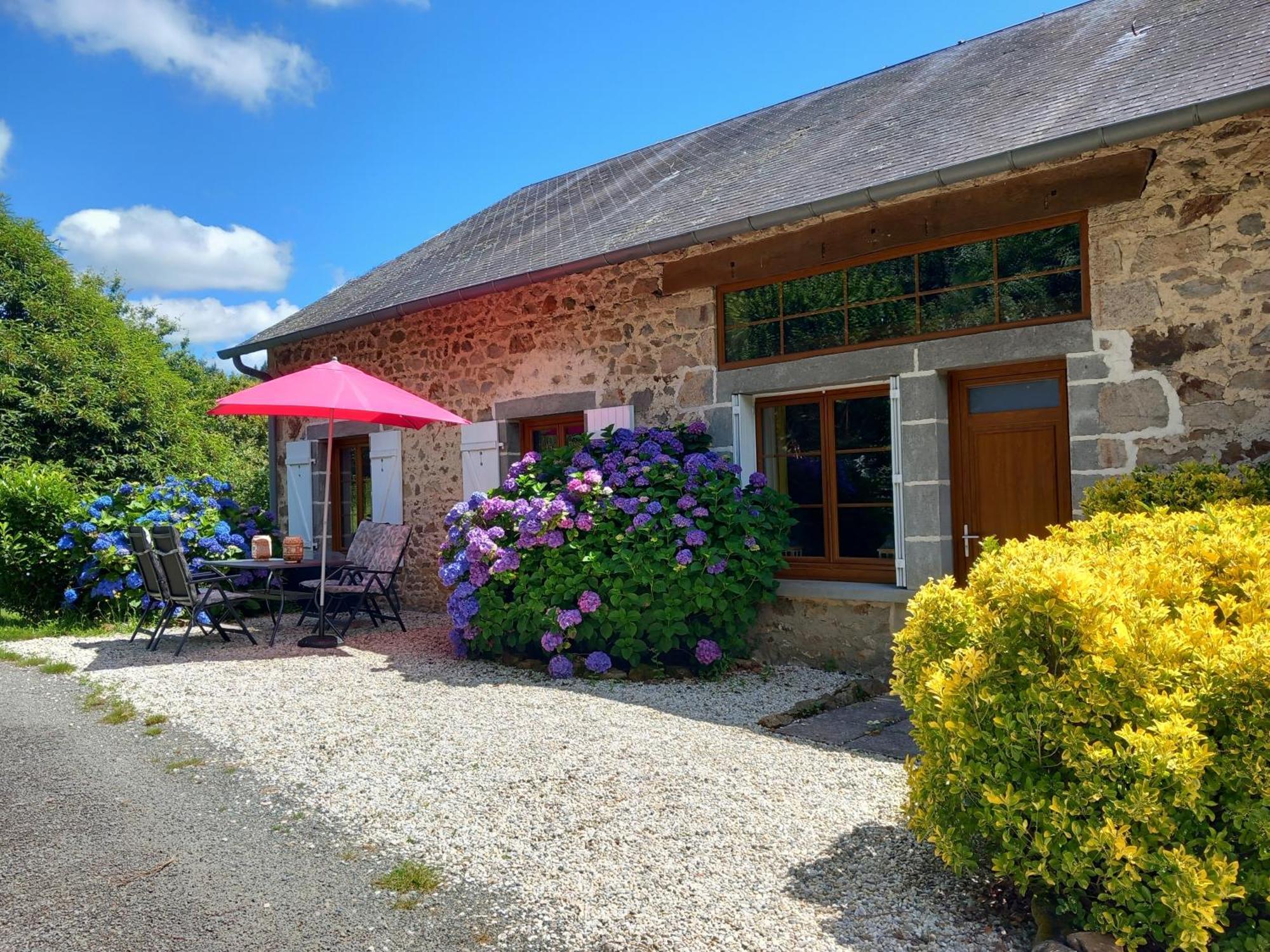 Chambre D'Hotes Le Puy Maury Bed & Breakfast Augne Exterior photo